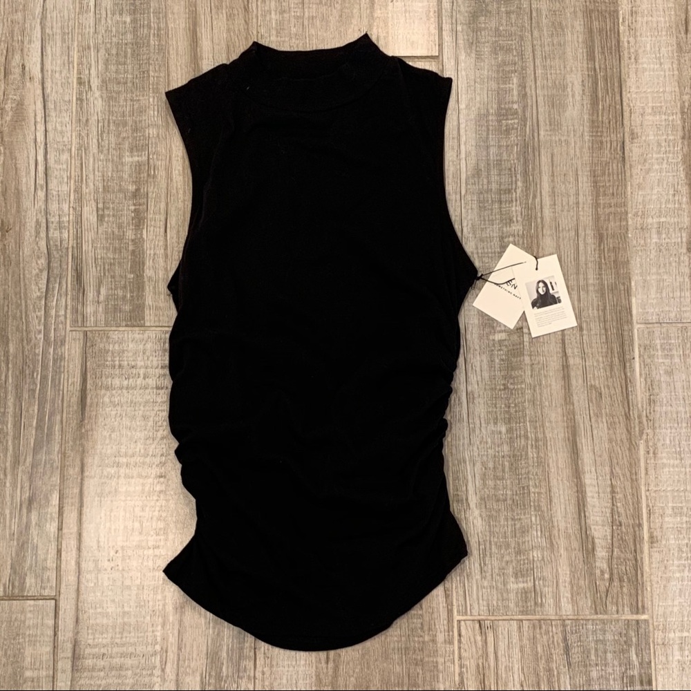 Something Navy Sleeveless Black Turtleneck M